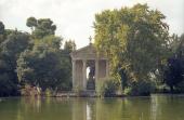 Det græske Æskulaps tempel i Villa Borghese er kun til pynt - det har aldirg været benyttet som tempel