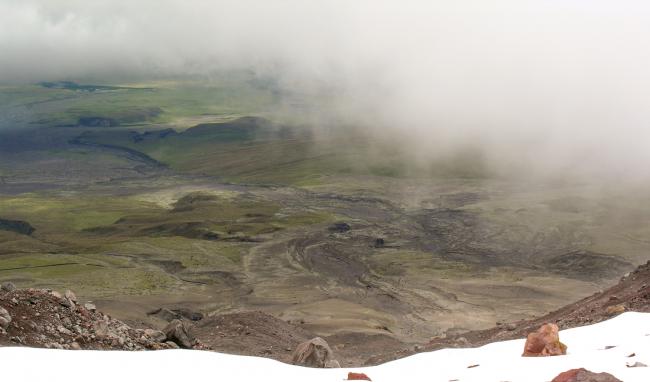 Lava sporene efter vulkanudbrud på Cotopaxi