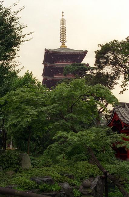 Pagoden ved Asakusa Kannon templet i Tokyo